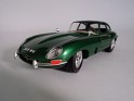 1:18 - Bburago - Jaguar - Type E - 1961 - Green Metallic - Calle - 3